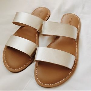 NWOT Old Navy metallic strap sandals — 8